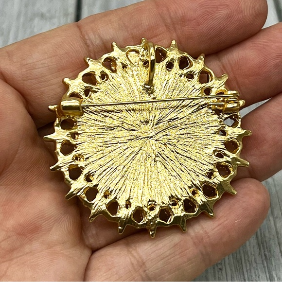 288. Vintage Celestial Luminous Iridescent Glass Face Faux Pearl Brooch Pendant - Picture 10 of 11